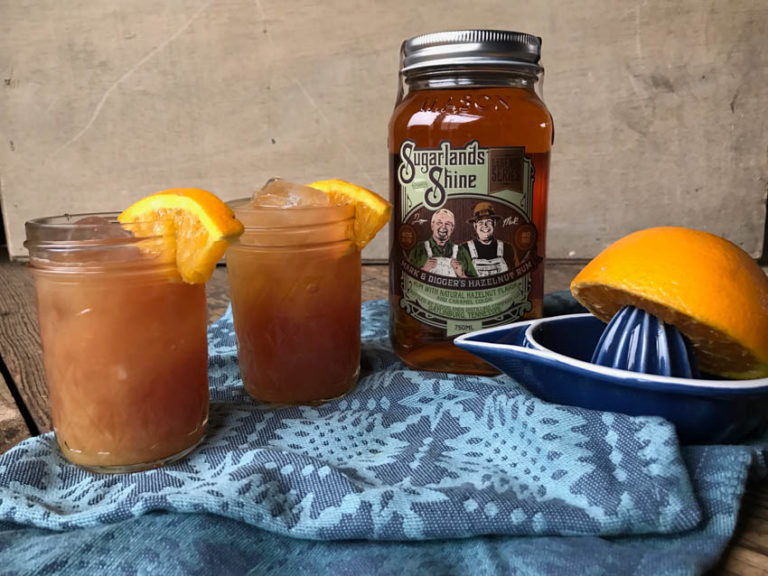 5 Delicious Sugarland Moonshine Cocktail Recipes