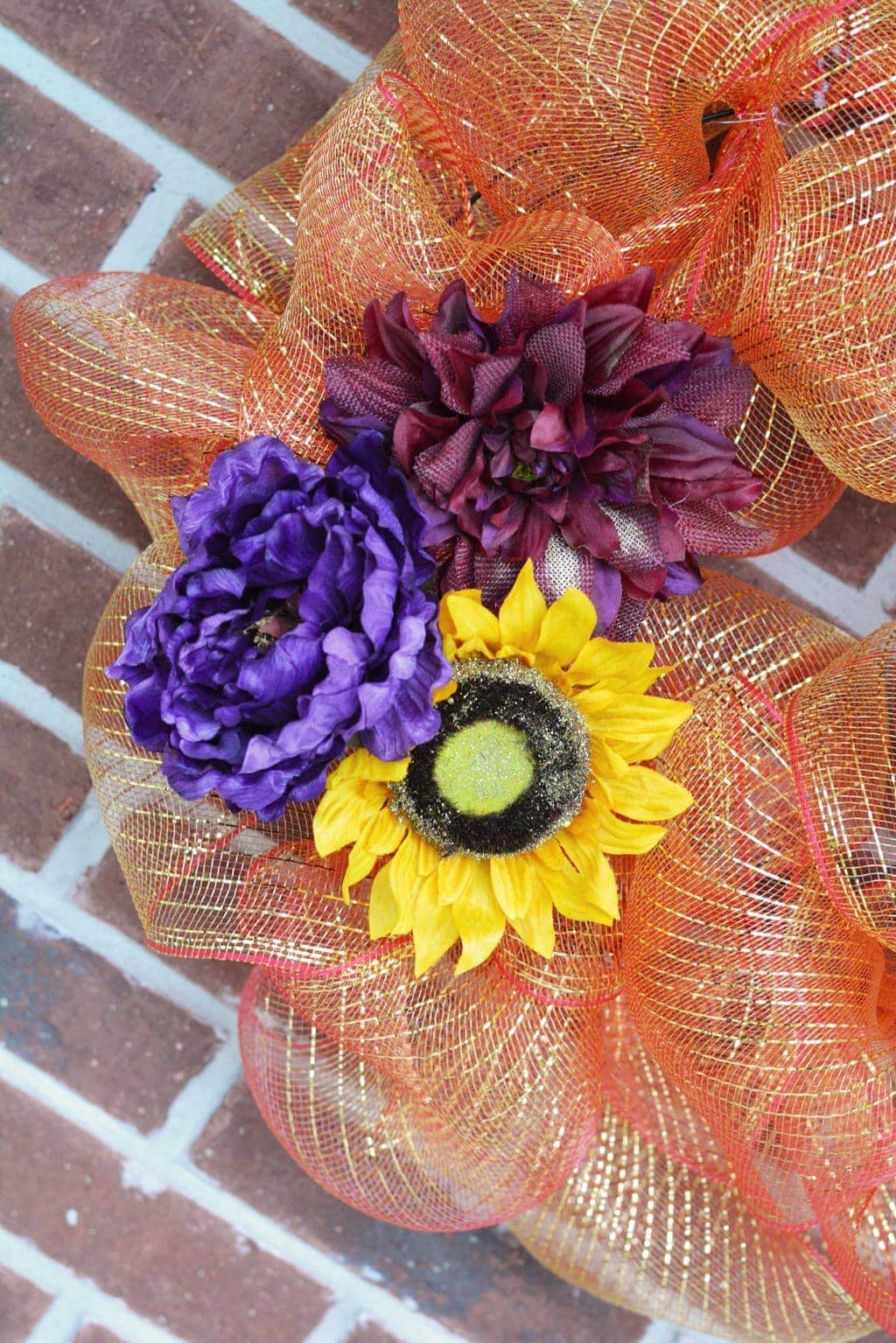 deco mesh wreath