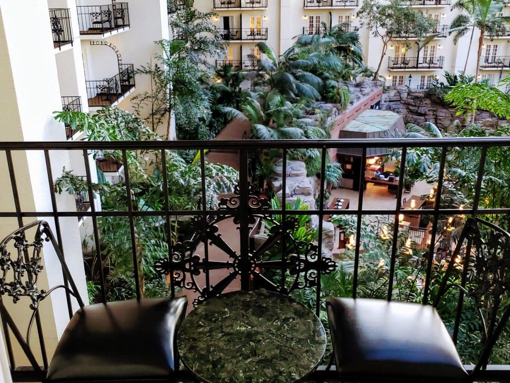 10 Reasons Why You Will Love Gaylord Opryland Hotel in Nashville