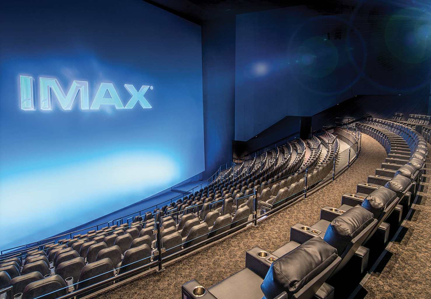IMAX Entertainment Complex & McFarlain's Family Restaurant in Branson