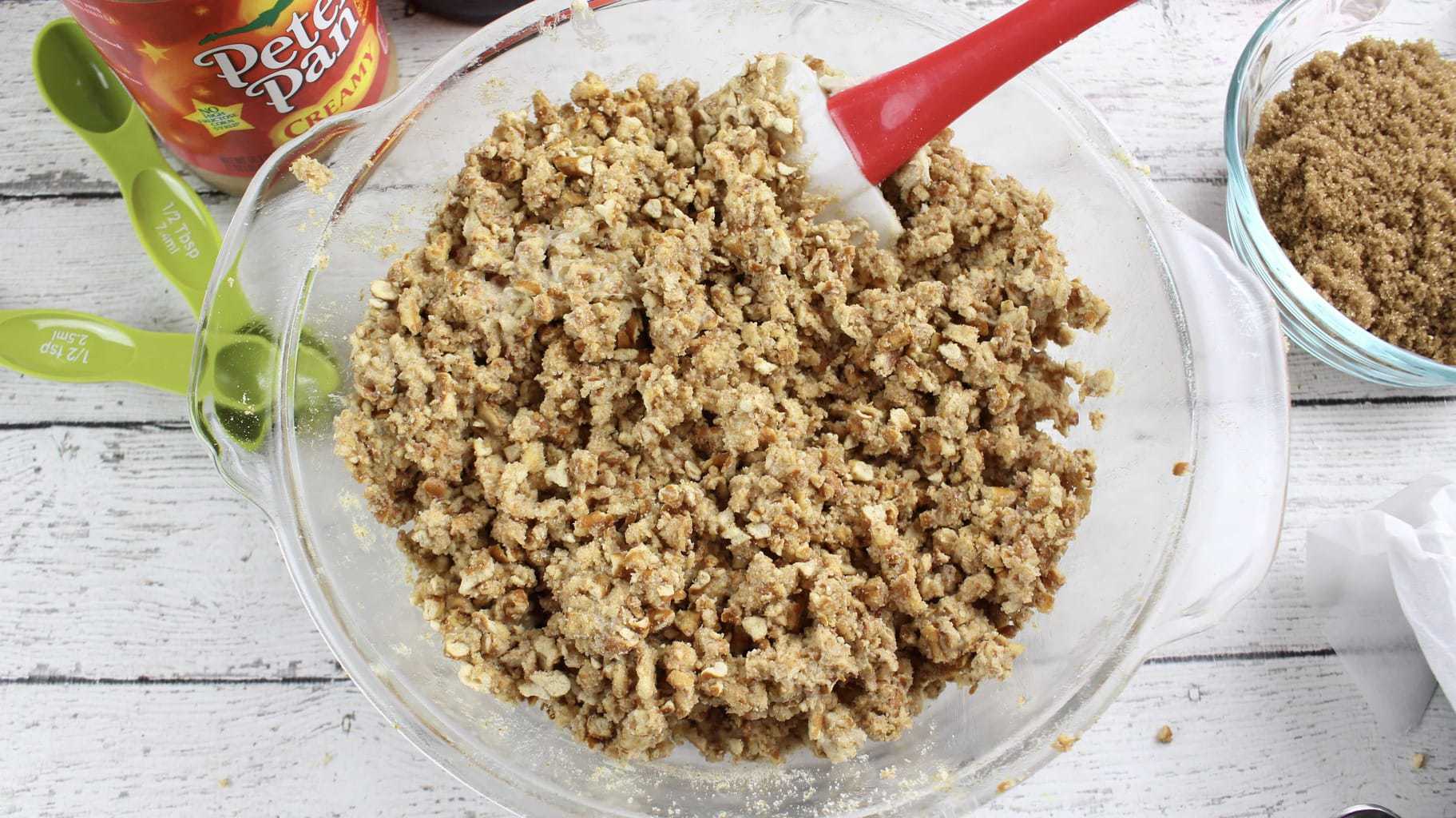Peanut Butter & Jelly Pretzel Bars Peanut Butter & Jelly Pretzel Bars
