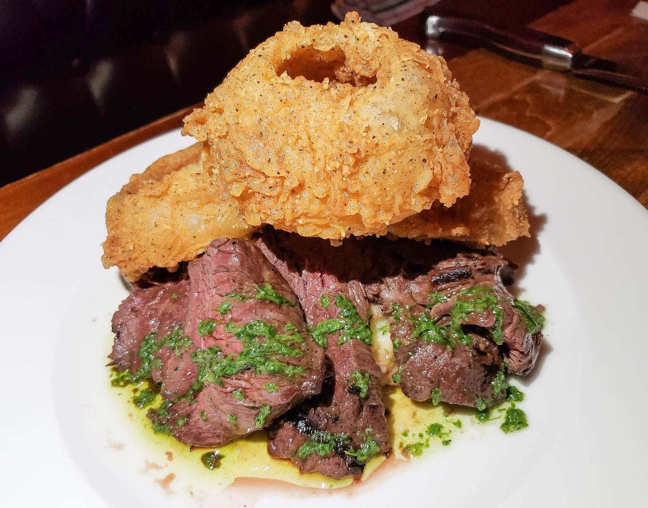 Salt Factory Pub is one of those restaurants that makes quite an impact on you and your taste buds. Every food item on the menu is carefully planned out and made to perfection. #SaltFactoryPub #WoodstockGA Salt Factory Pub menu, London Broil Salt Factory, Salt Factory Pub in Woodstock