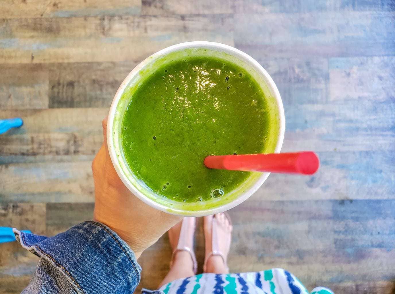 When it comes to brainstorming on quick and easy lunch ideas for busy moms, here are some great suggestions for moms on the go, that still want to ensure that they're serving healthier meals to themselves and their family. Tropical Smoothie Cafe Restaurant Review