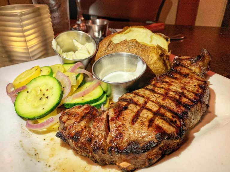 Restaurants in Helen, GA: Dining at Mully's Nacoochee Grill