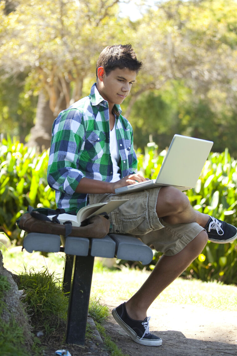 4 Common Teenage Problems Today And How Parents Can Help