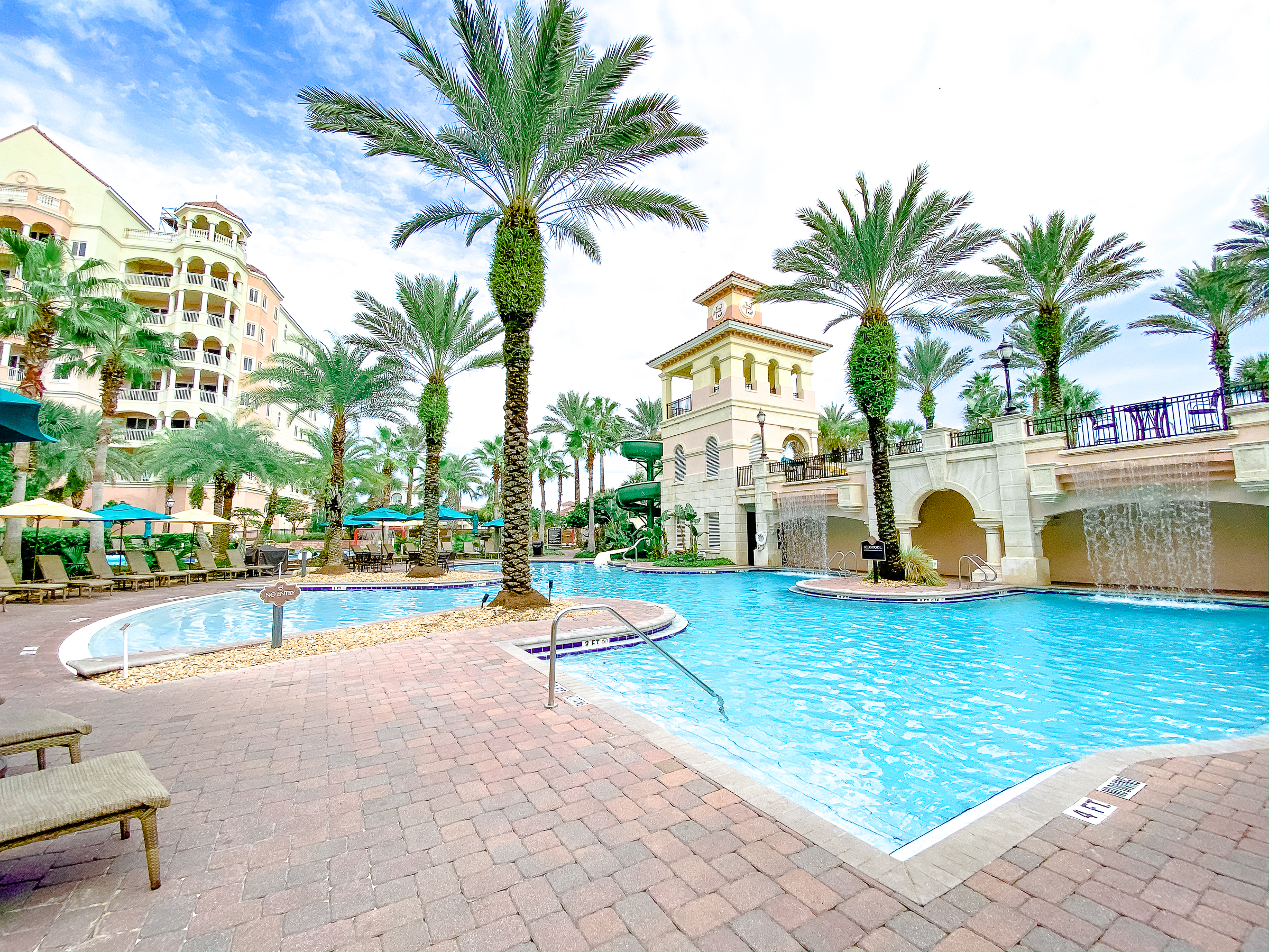 Fantasy Pool Complex