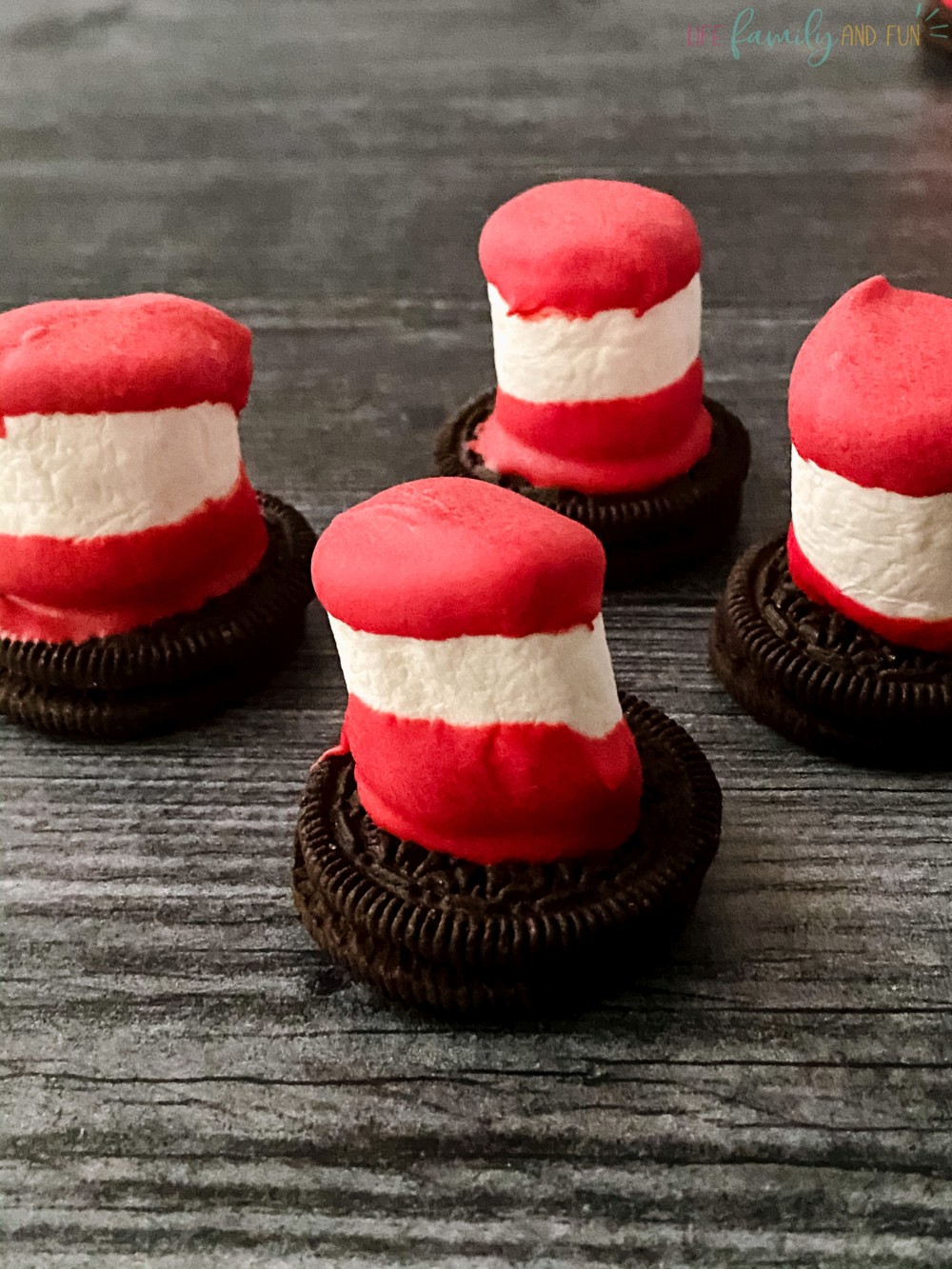 How to Make Dr. Seuss Marshmallow Hats