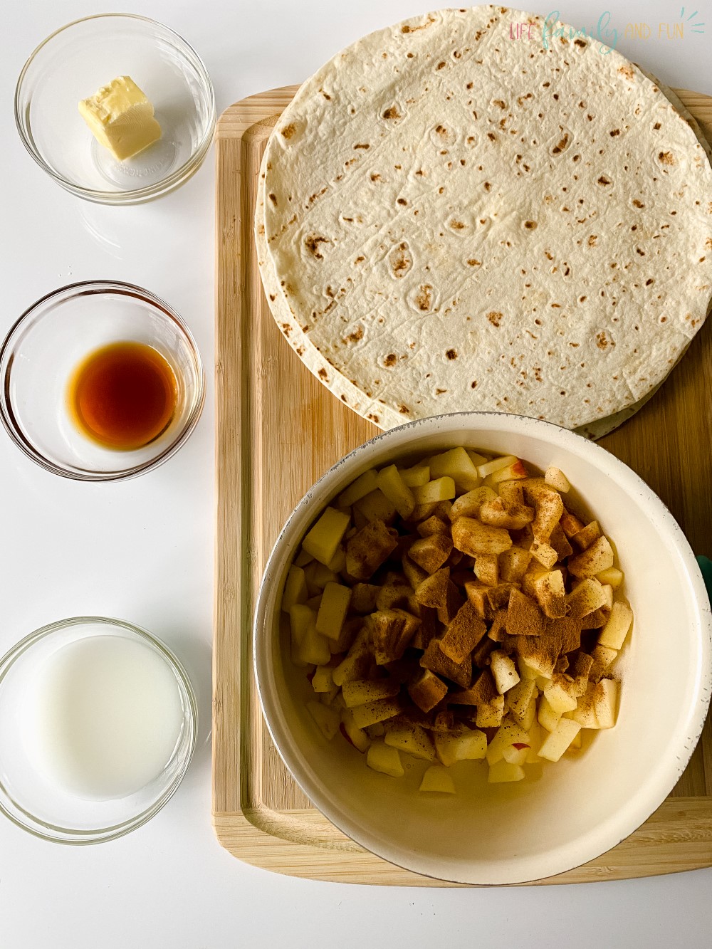 Delicious And Easy Tortilla Apple Pie Recipe